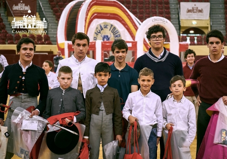 20180428 VEMTOUREARFH0078