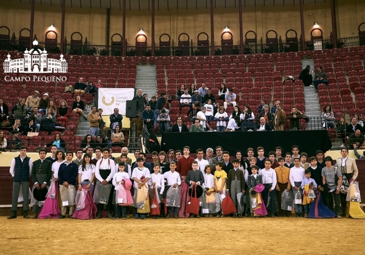 20180428 VEMTOUREARFH0079